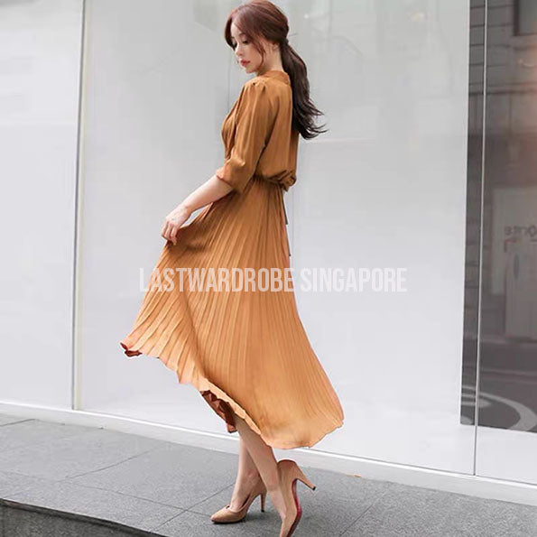 Korean Jesqie Pleated Midi Dress